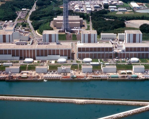 2007年Daini核电站仍在运行时的鸟瞰图